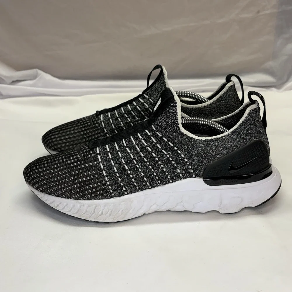 Nike React Phantom Run Flyknit 2 Women's Size 10 Running Shoes Black White Oreo